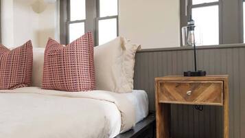 1 soverom, strykejern/-brett, wi-fi og sengetøy