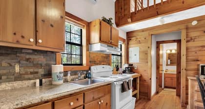 Starlink Internet/Hiking/Family Friendly/Sleeps 6