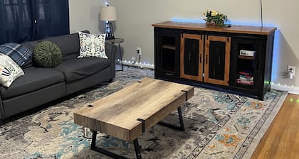 3 BR Family Friendly Rambler