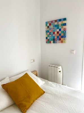 2 bedrooms, bed sheets - Amarillo, nice apartment overlooking the beach. (RIBEIRA)