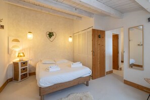 5 bedrooms, free WiFi