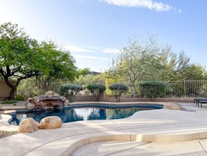 Piscine extérieure, piscine chauffée