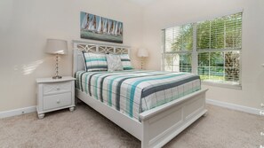 4 habitaciones, tabla de planchar con plancha, wifi y ropa de cama 