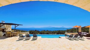 Pool - Villa Lisaya, a haven of peace with sea view and swimming pool, in a Natura 2000 area! (PALELONI)
