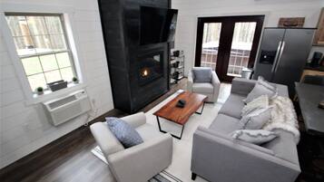 TV connectée, cheminée