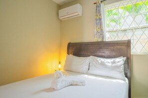 1 bedroom, in-room safe, desk, iron/ironing board