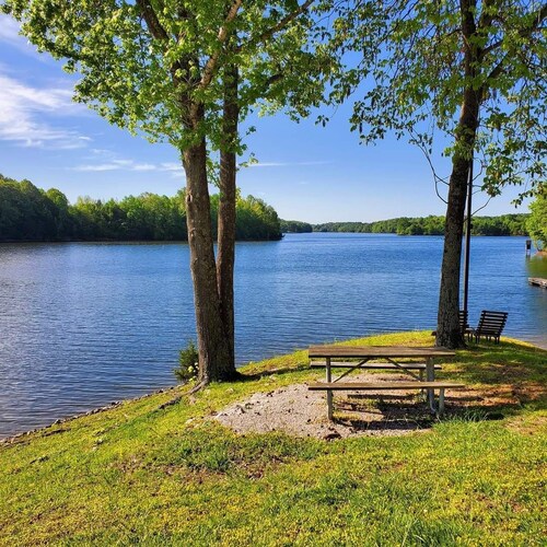 Luxury Living at Tims Ford Lake, w/ Golf Cart
