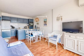 TV - Exceptional view in Saint-Clair for 4 people (Le Lavandou)