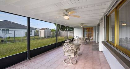 ★ The Blue Palmetto ★ SW Miami near Miami Zoo & Gardens!