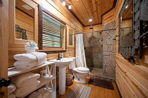 Hair dryer, towels - Starlight Creek-Creek Side/Hot Tub/Play Area/Sleeps 5/Game Area (Broken Bow)
