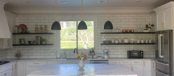 Spacious 5 bedroom, 7 bath Masters rental located 6 miles from course