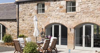 THE STEADING AT WEST LYHAM - stunning, sophisticated five bedroom hideaway