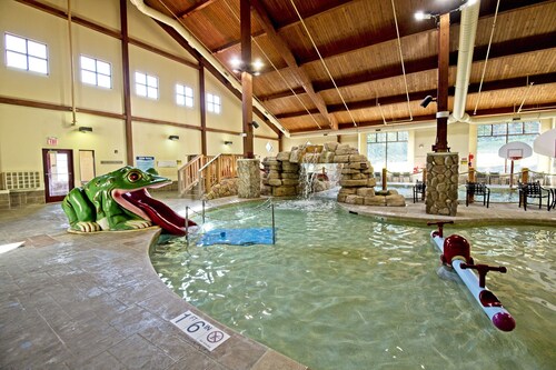 2 Bedroom 2 Bath Cottage at Christmas Mountain Village