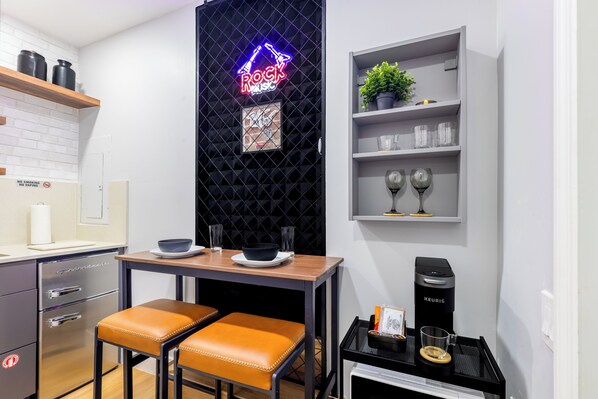 Fridge, microwave, coffee/tea maker, electric kettle