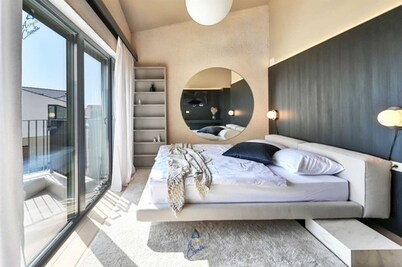 Elegant 4-BR Villa with Hydromassage Pool, Close to Beaches