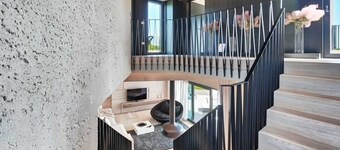 Elegant 4-BR Villa with Hydromassage Pool, Close to Beaches