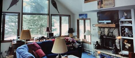 تلفزيون ذكي، مدفأة، طابعة