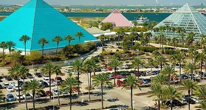 200 Yards to Beach • Large Deck • Dog Friendly • Private Pier • Golf Cart