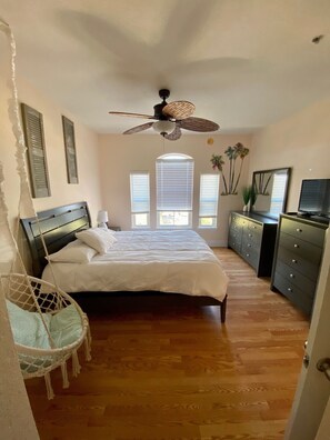 2 bedrooms, internet