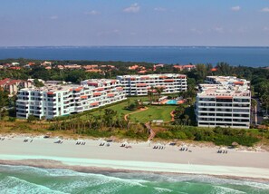 Aerial view of the resort complex with building and surrounding grounds