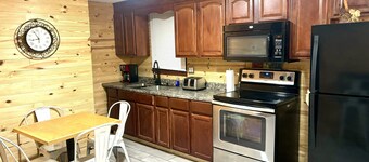 Devil Anse Off Road Lodging Hatfield & McCoy Trail House 