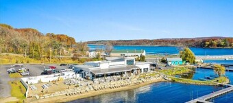 Saratoga Home with Lake Access and Outdoor Kitchen Internal name: Lake - Sleeps 8