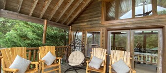 *Spring special* 4 bed 2 Bath Private Cabin, 4 bed 2 bath cabin, flat yard hot tub