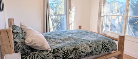 3 室のベッドルーム、デスク、アイロン / アイロン台、WiFi (無料)