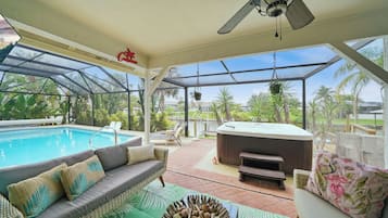 Piscine extérieure, piscine chauffée