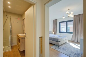 1 bedroom, desk, iron/ironing board, free WiFi