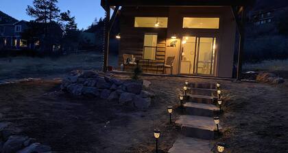 Pristine New Modern Bungalow At the Base of The National Forest; 1 Acre of land
