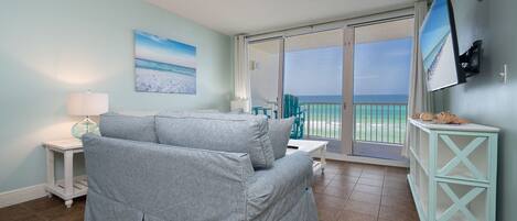 Televisor intel·ligent i taula de tennis de taula