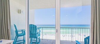 This Winter Relax Beach Front balconies, 5th floor, heated pools.