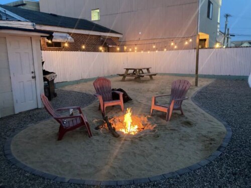 Seaside Beach Suites - Apt #4