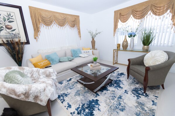 TV connectée, écrans d'ordinateur, imprimantes