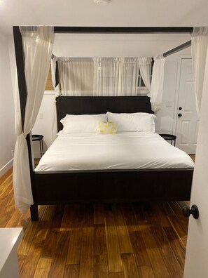 4 bedrooms, iron/ironing board, travel cot, free WiFi