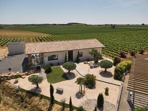 Exterior - Villa with exceptional 4-star certified viewSPA and heated infinity pool (Servian)