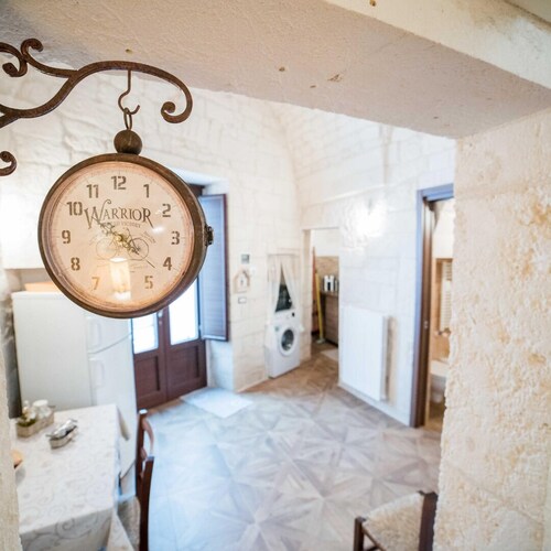 Within walking distance of the Porticoes