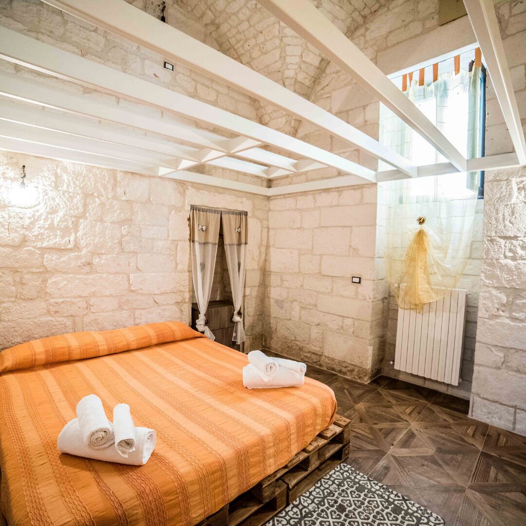 1 Schlafzimmer, Schreibtisch, schallisolierte Zimmer