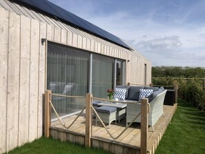 Terrace/patio - Sea Holly Lodge-Luxury Eco Lodge (Docking)