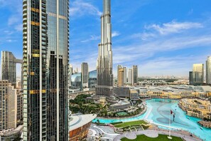 Pool - Luxury 3BR with Burj Khalifa Views, Pool, Gym, and Free Parking (Downtown)