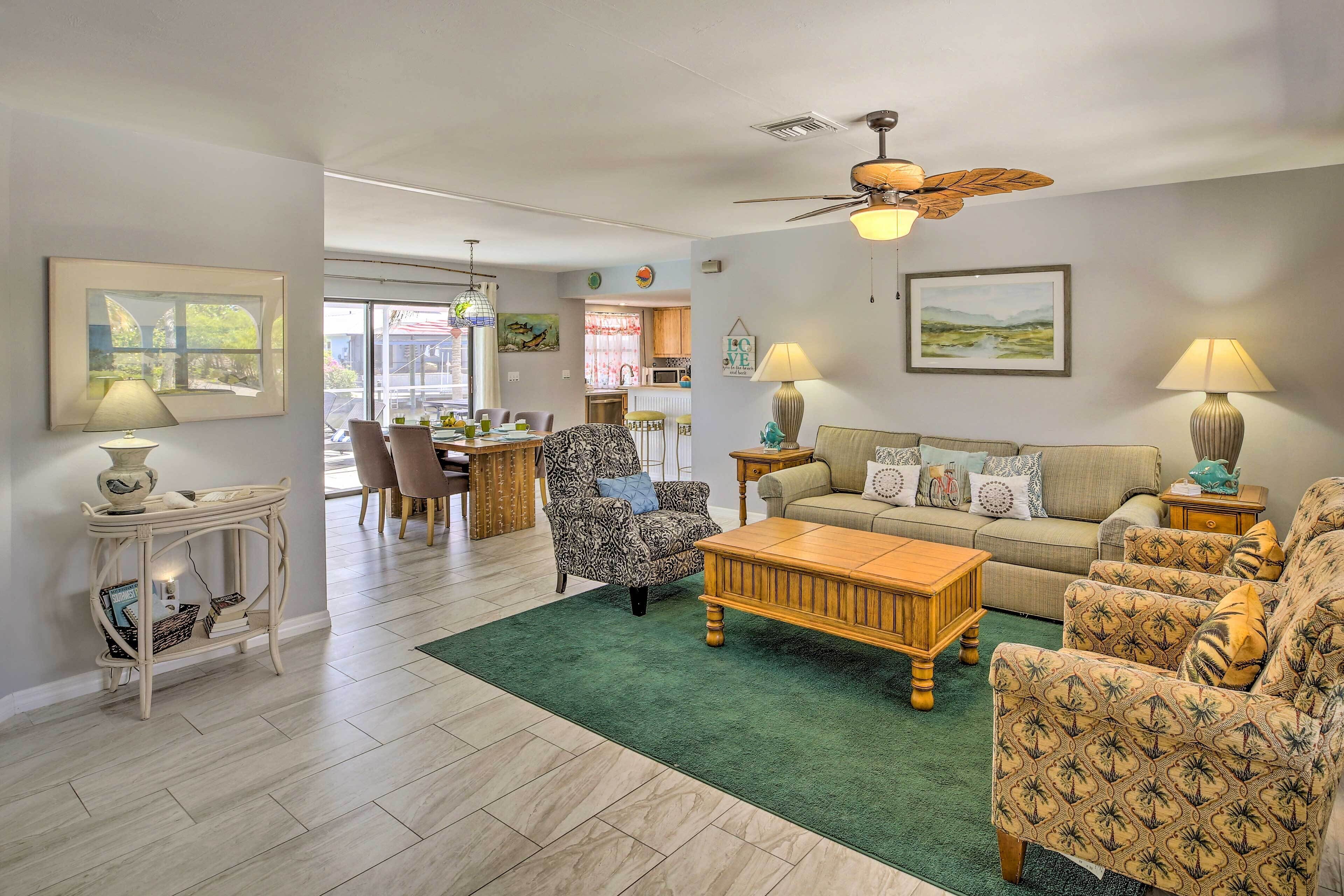 Heated Pool + Lanai: Matlacha Isles Getaway - Cape Coral, FL