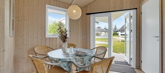 Stunning home in Humble with WiFi