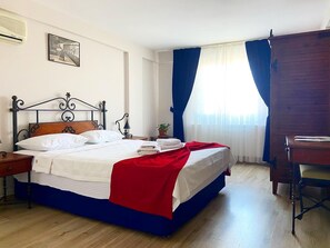 Chambre Simple Économique | Wi-Fi gratuit, draps fournis