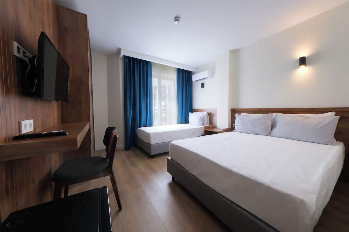 Minibar, desk, free WiFi, bed sheets