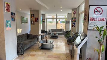 Sala de estar en el lobby