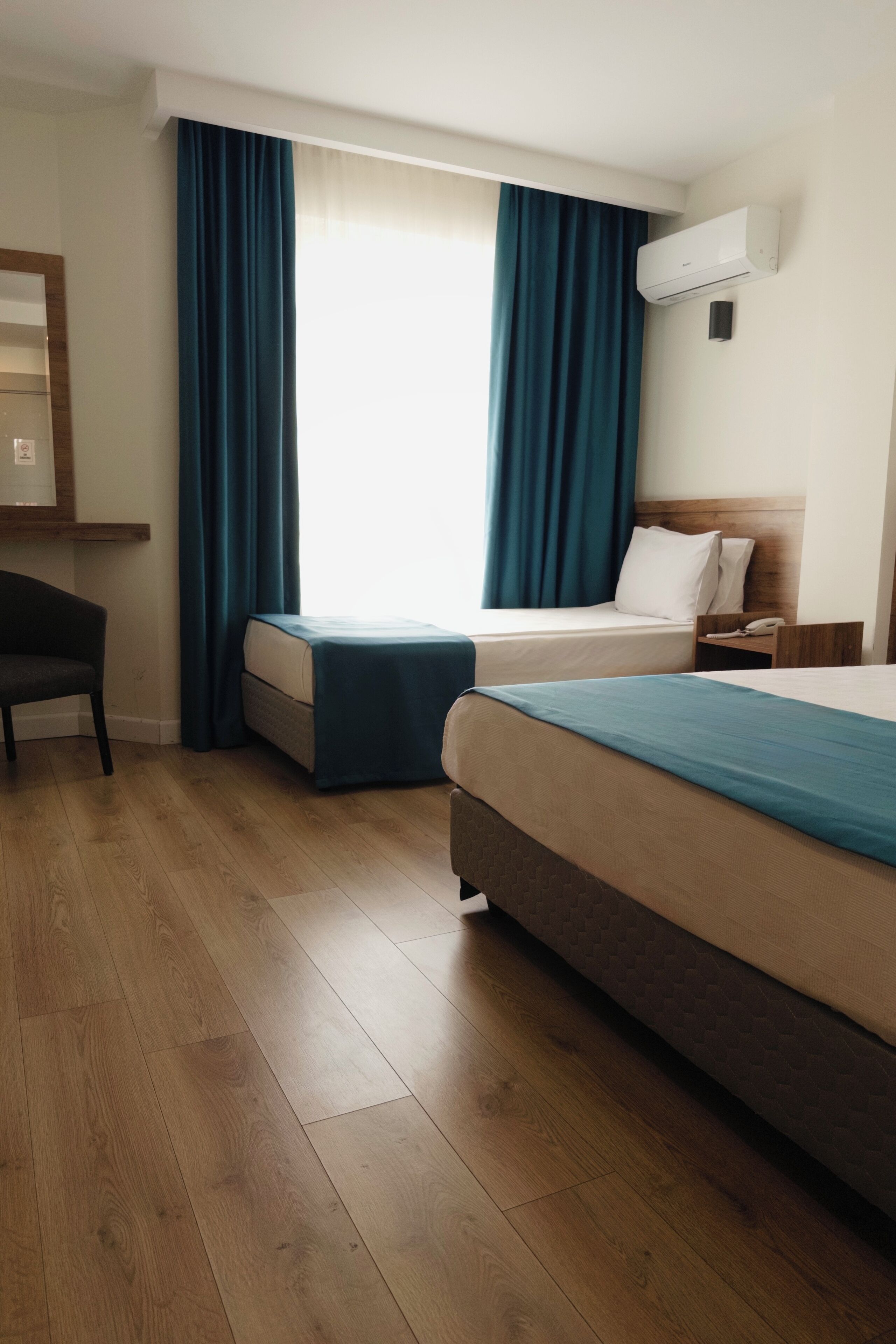 ميني بار ومكتب وأسرّة أطفال/رضّع (مجانًا) وواي فاي مجانًا