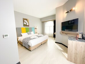 Deluxe Room | Premium bedding, down comforters, Select Comfort beds, minibar - Center Inn Hotel (Istanbul)