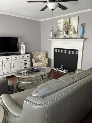 智能電視、DVD 播放機