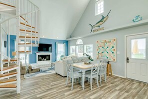 テレビ、書斎 / ワークスペース